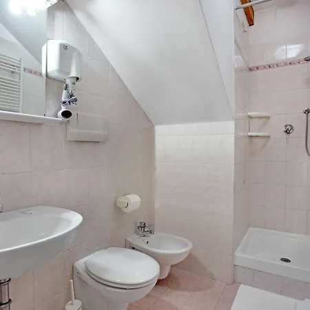 로칸다 델레 아퀘 B&B 2*