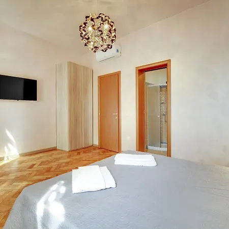 Bed & Breakfast Delle Acque 3*